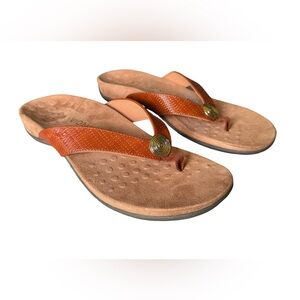 Vionic Hilda Woven Flip Flop Sandal Women’s Size 11 Tan Vegan Leather Orthotic